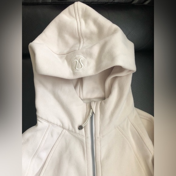 Lululemon Scuba Oversized Full Zip White Opal XS / S EUC! - Picture 3 of 14